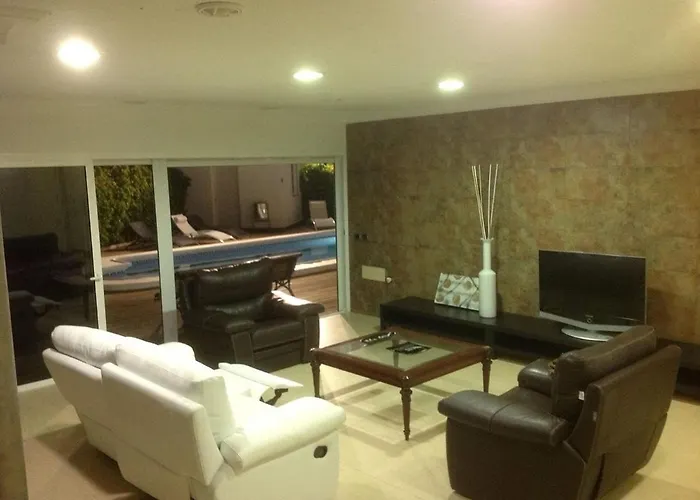 Estupendo En Con Piscina *