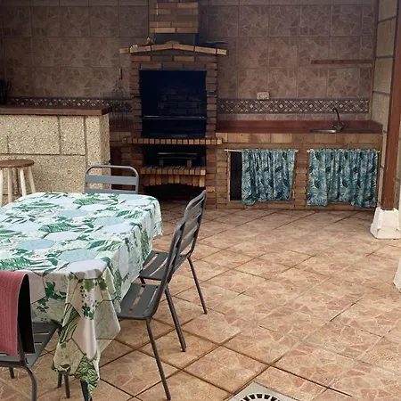 Estupendo En Con Piscina Feriehus